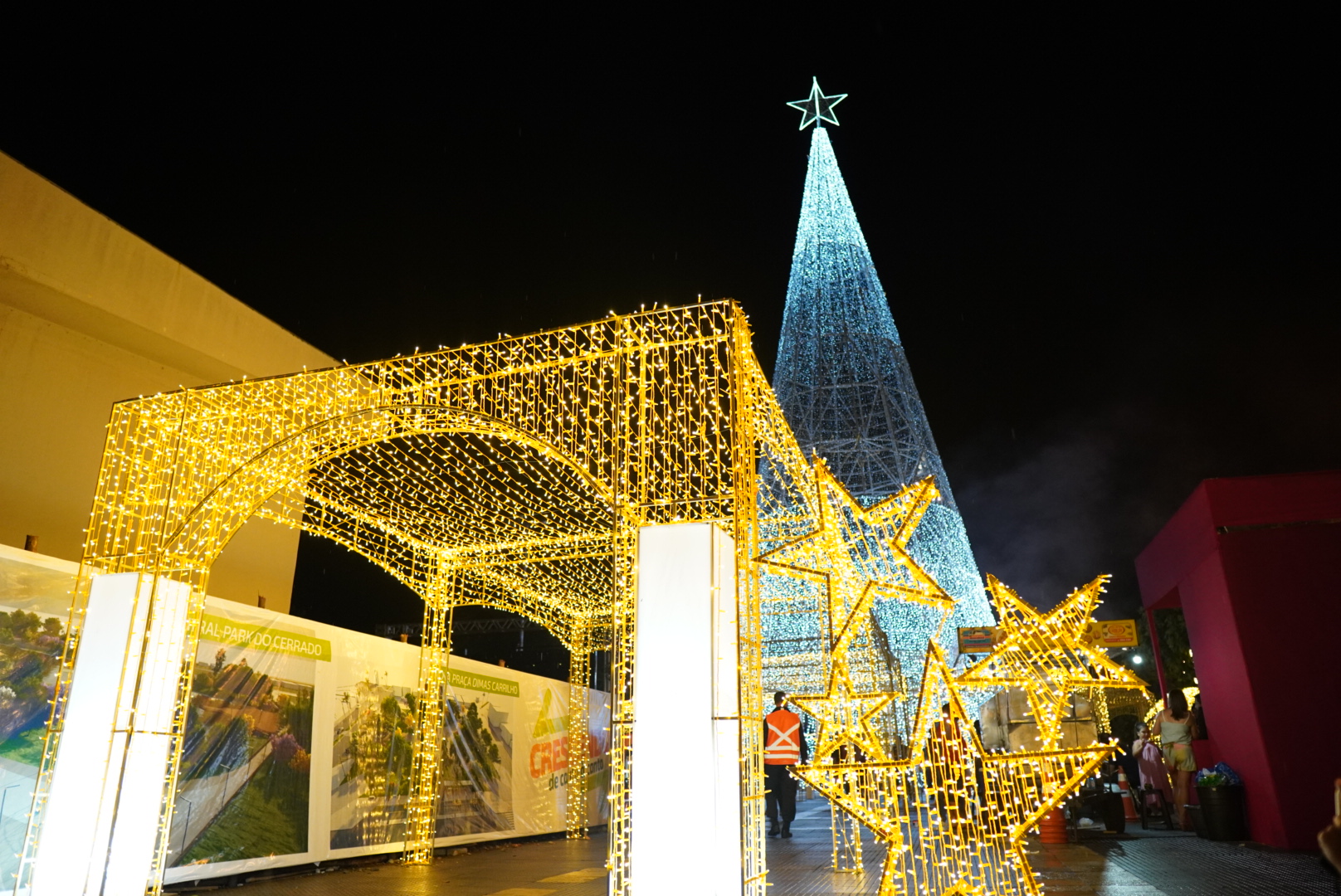 Goianésia se prepara para o Natal Luz, o maior de Goiás - Prefeitura de  Goianésia