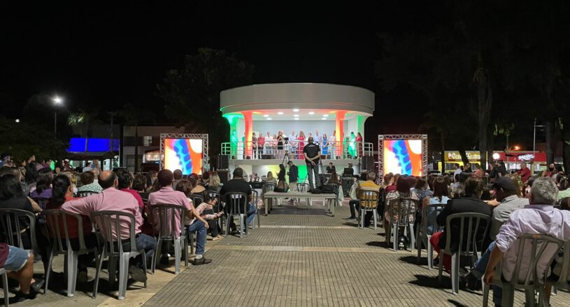 Em noite de inauguração da revitalização do Coreto da Praça Laurentino Martins, Gabriella Aguiar vence o 2º Canta Mulher