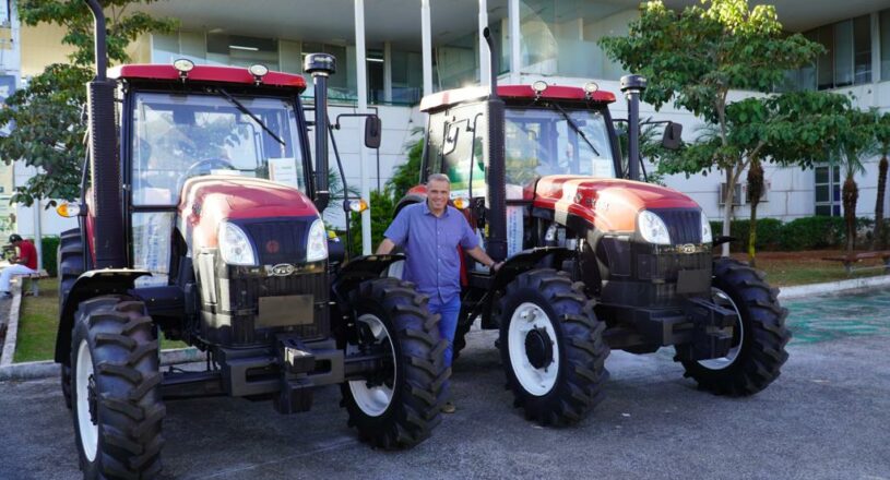 Prefeitura conquista mais 2 tratores agrícolas para Goianésia