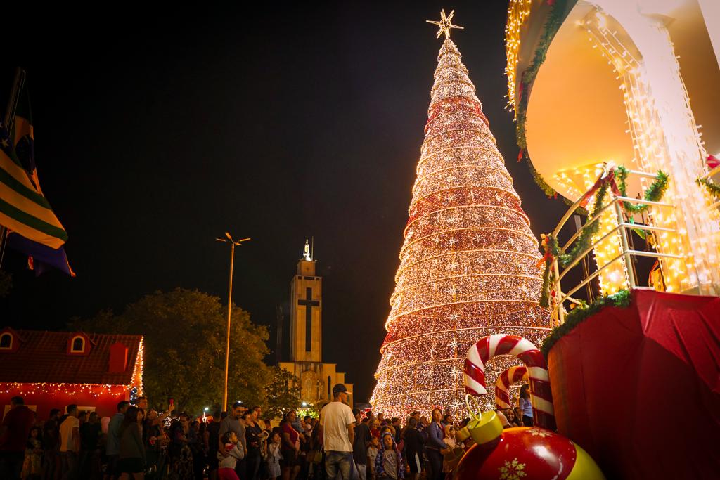 Goianésia se prepara para o Natal Luz, o maior de Goiás - Prefeitura de  Goianésia
